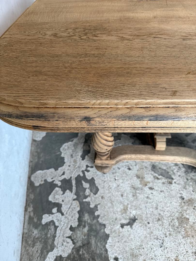 ビンテージ アンリ2世様式　ダイニングテーブル 剥離