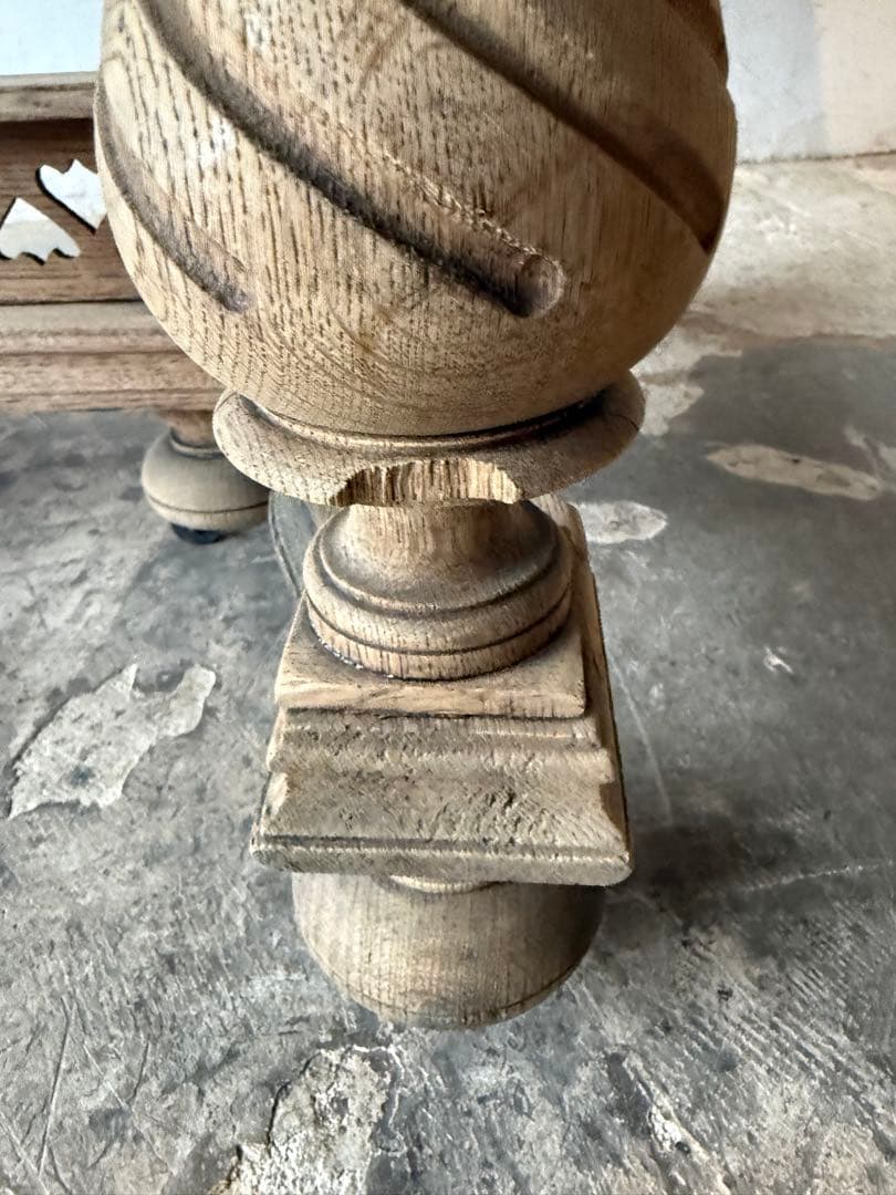 ビンテージ アンリ2世様式　ダイニングテーブル 剥離