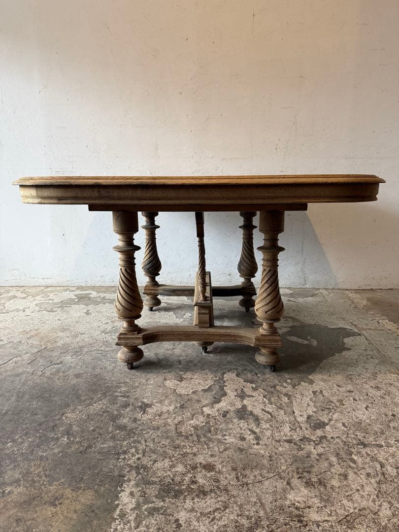 ビンテージ アンリ2世様式　ダイニングテーブル 剥離