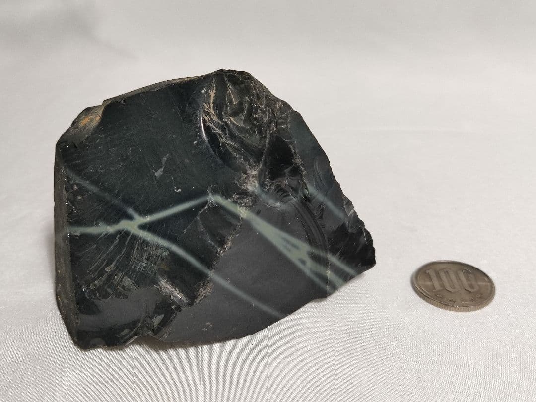 パワーストーン　天然石　原石　スパイダーウェブオブシディアン　260g　184