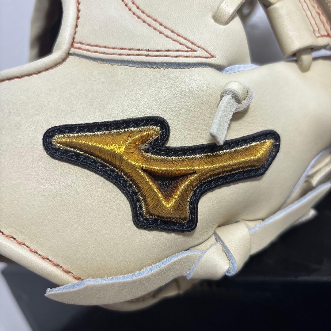 ミズノプロ　硬式用　内野　グラブ　グローブ　定価66,000円　5DNA