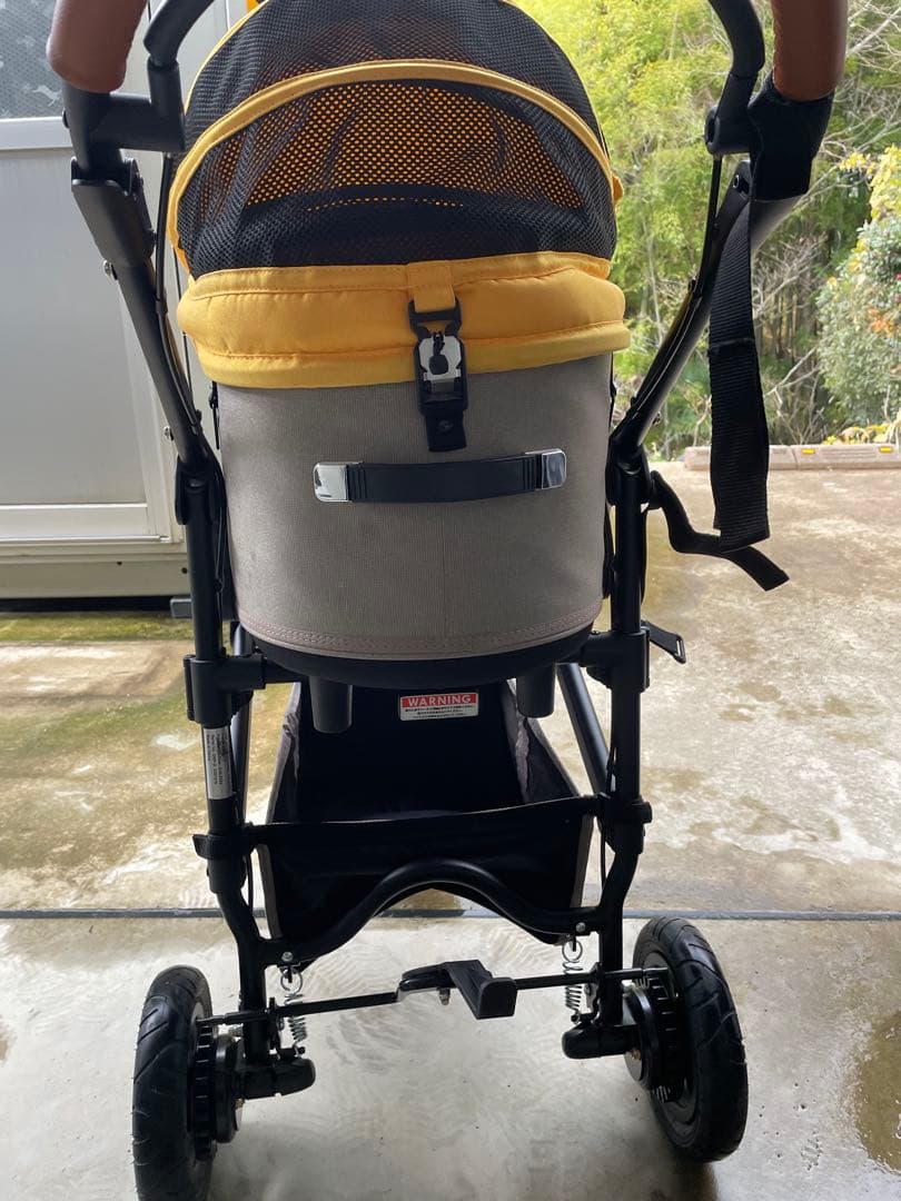 人気色　AIRBUGGY ドーム3 チェダー　エアバギー　レギュラー　イエロー①