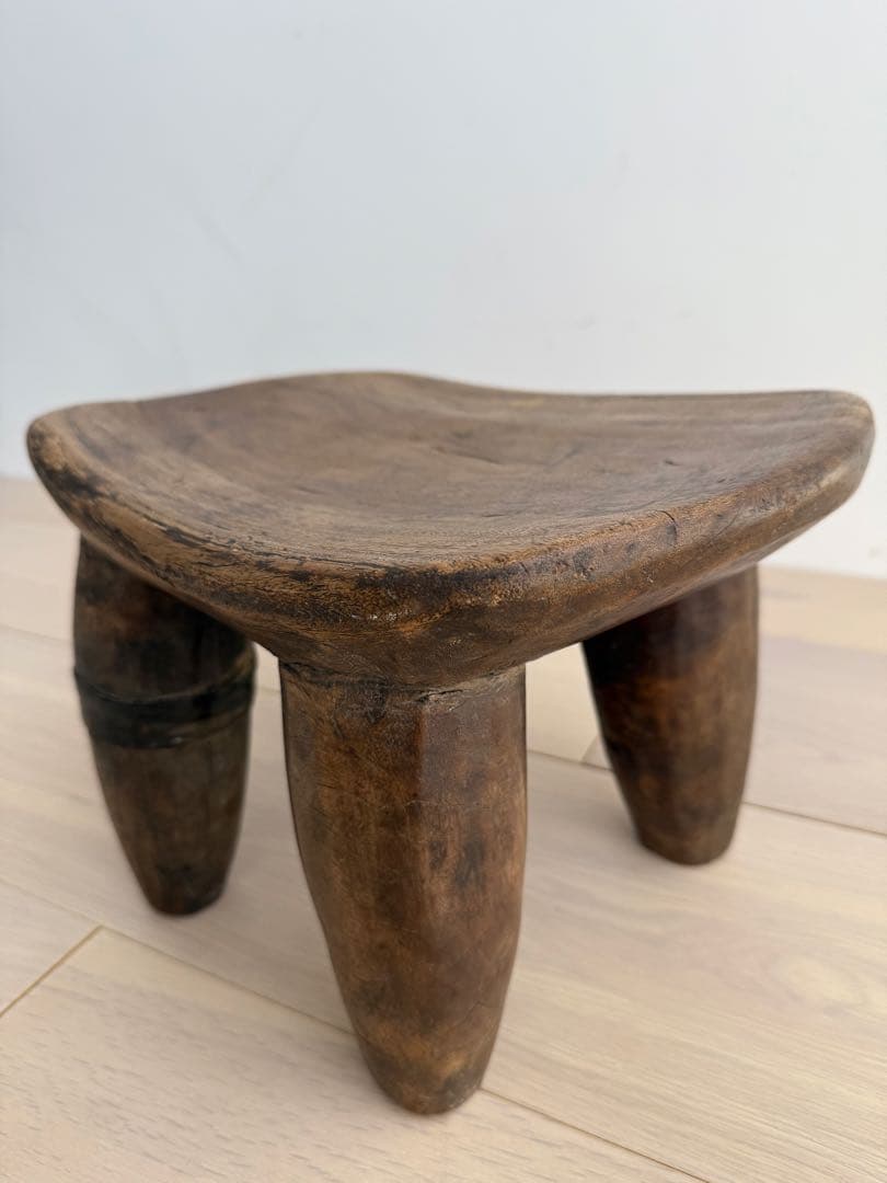 じ*ん様 ライトイヤーズ　アフリカ　スツール　LIGHTYEARS TUTSI