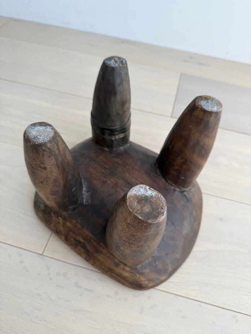 じ*ん様 ライトイヤーズ　アフリカ　スツール　LIGHTYEARS TUTSI