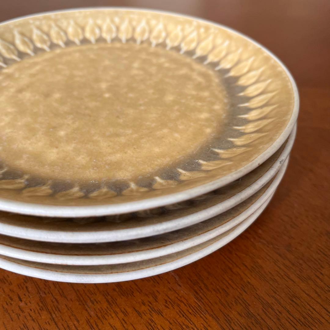 【ビンテージ】クイストゴー★レリーフ★ケーキ皿　4枚