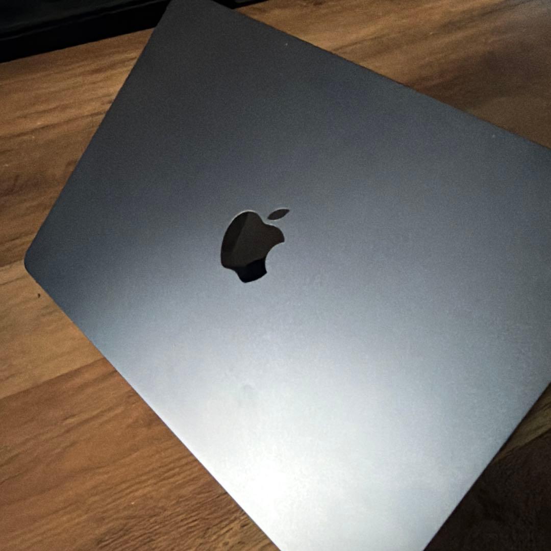 MacBook本体 MacBook Air 2022 M2 8GB 512GB MLY43J/A