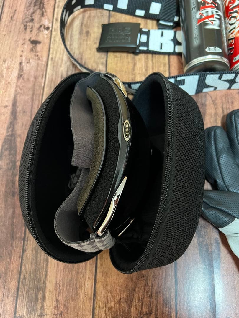 ご予約‼️中古美品⚫︎メンズ　スキー　スノボ　ウェア　ゴーグル　手袋　ベルト　7点