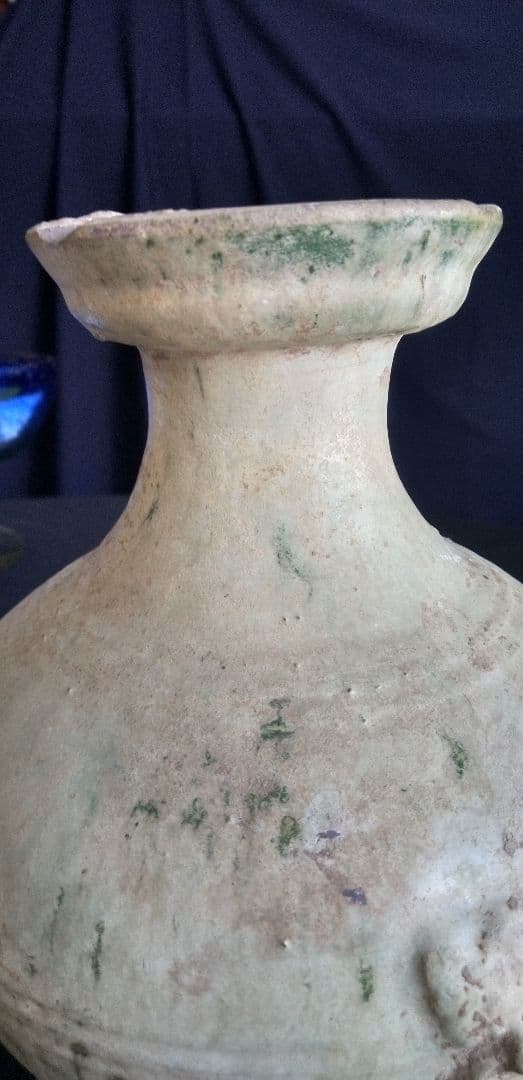 中国古陶器製瓶型 、緑釉双耳、緑釉銀化 高さ約20cm