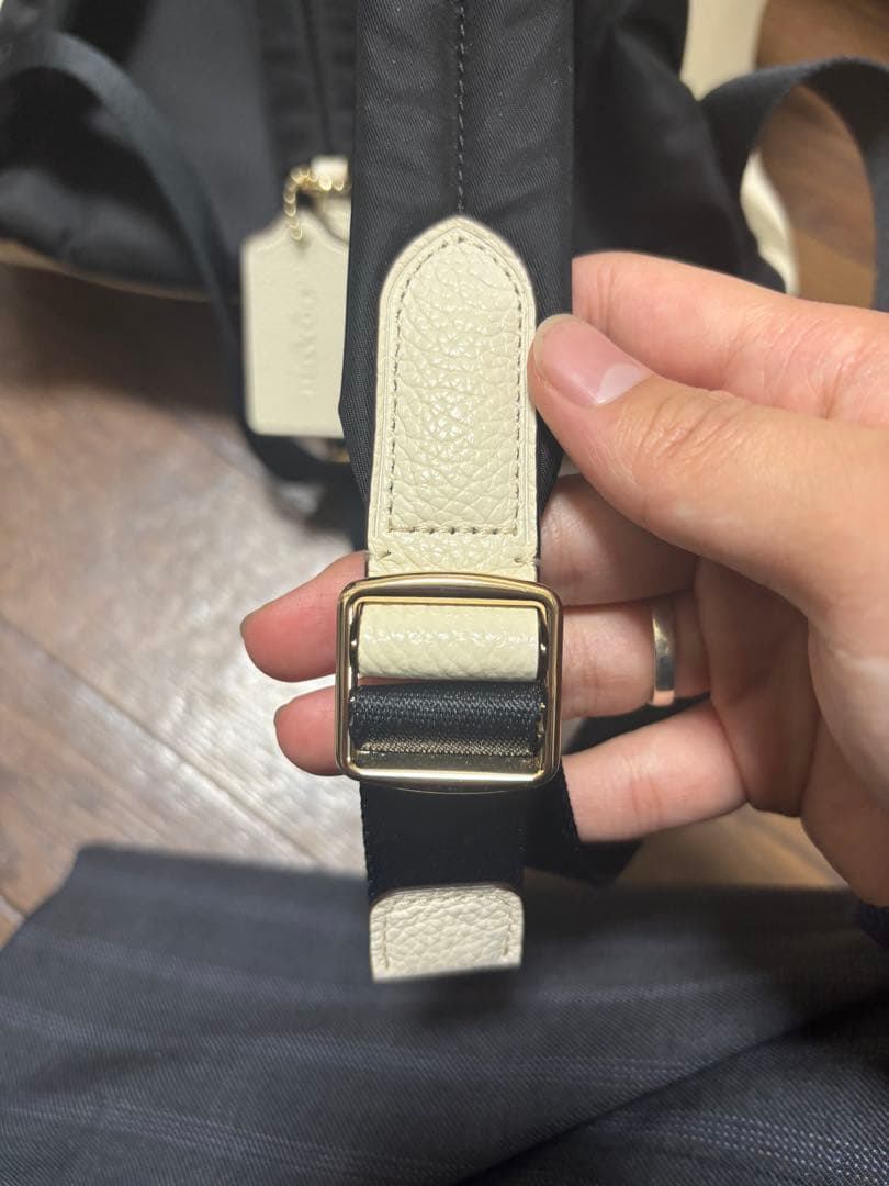 COACH ホワイトペブルドレザーリュック