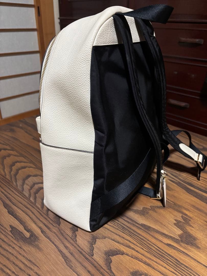 COACH ホワイトペブルドレザーリュック