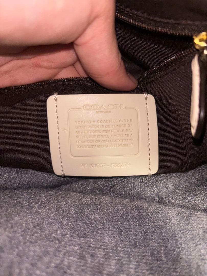 COACH ホワイトペブルドレザーリュック