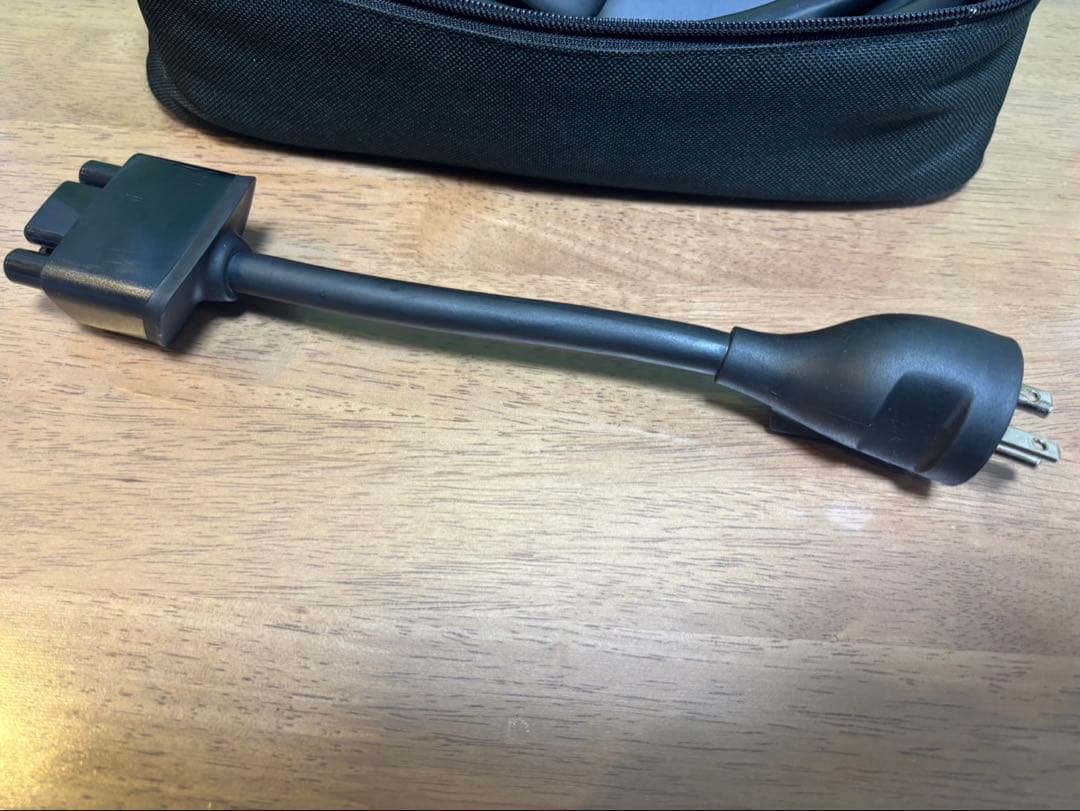 TESLA 充電ケーブル 収納ケース モバイルコネクター