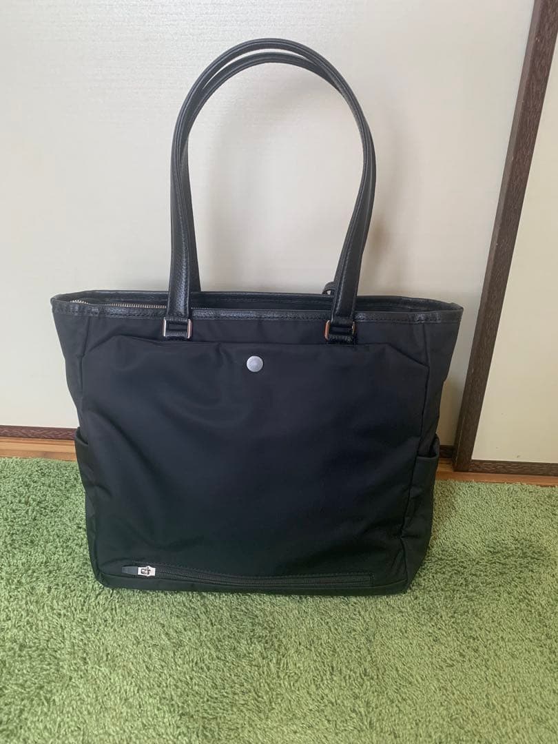 新品27500円IS/IT ピアーダA4サイズ トートバッグ　ビジネスバッグ
