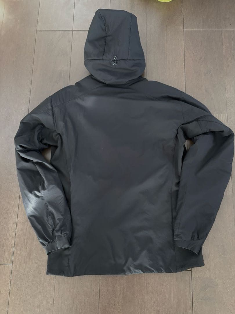 ARC'TERYX ブラック アトム　LT Mサイズ
