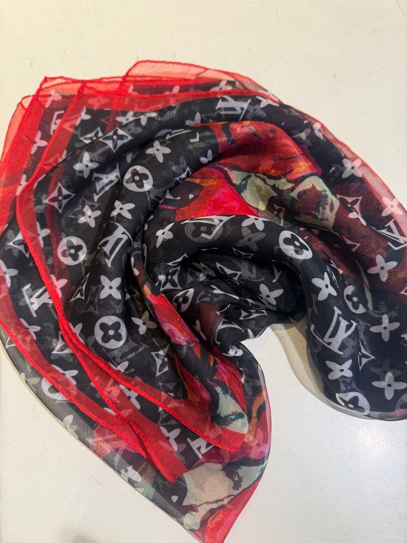 SALE‼️ルイヴィトン シルクストール