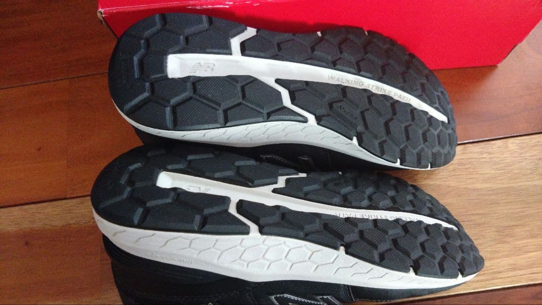 ニューバランス　24.0cm　スニーカー　WW880 防水GORE-TEXモデル