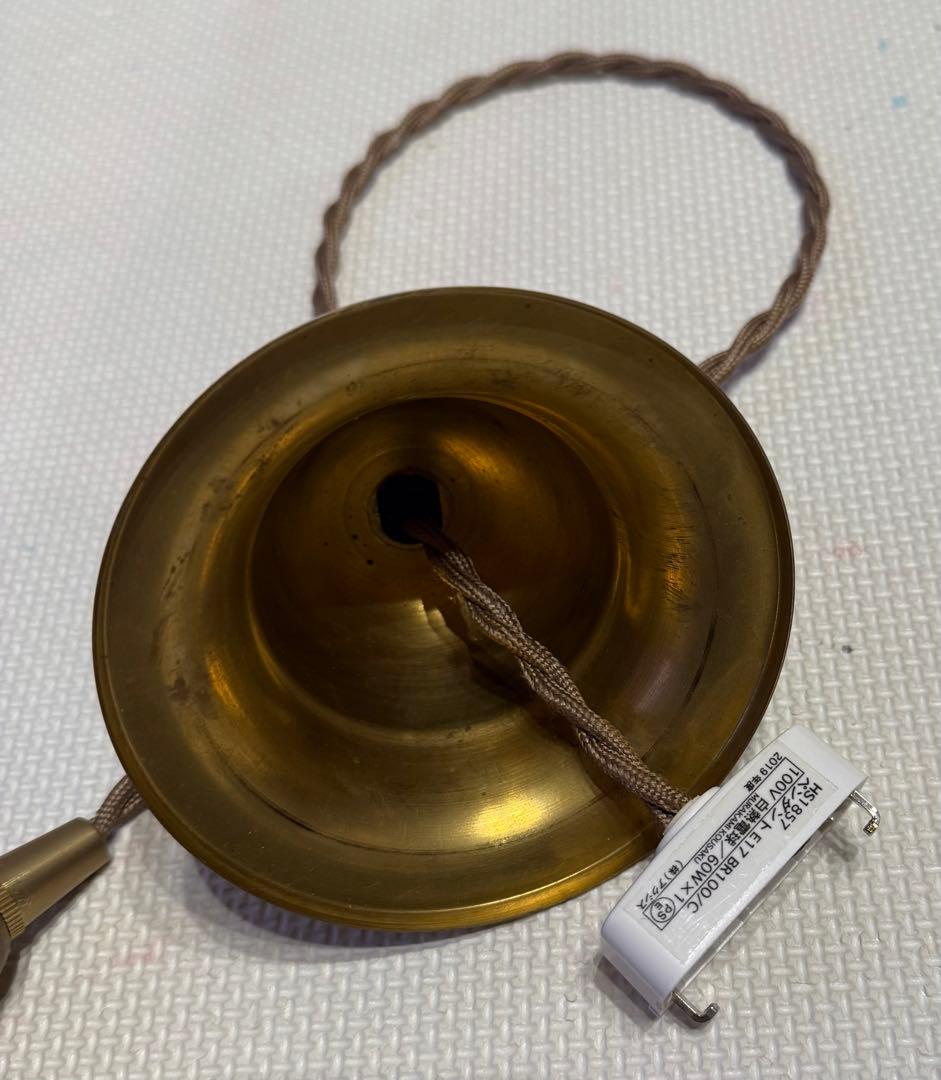 オカベマキコ さん しずくランプ