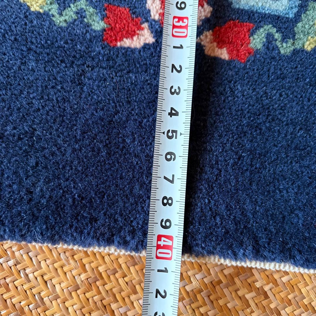 チベタンラグ　シートラグ　チェアマット　濃紺ベース