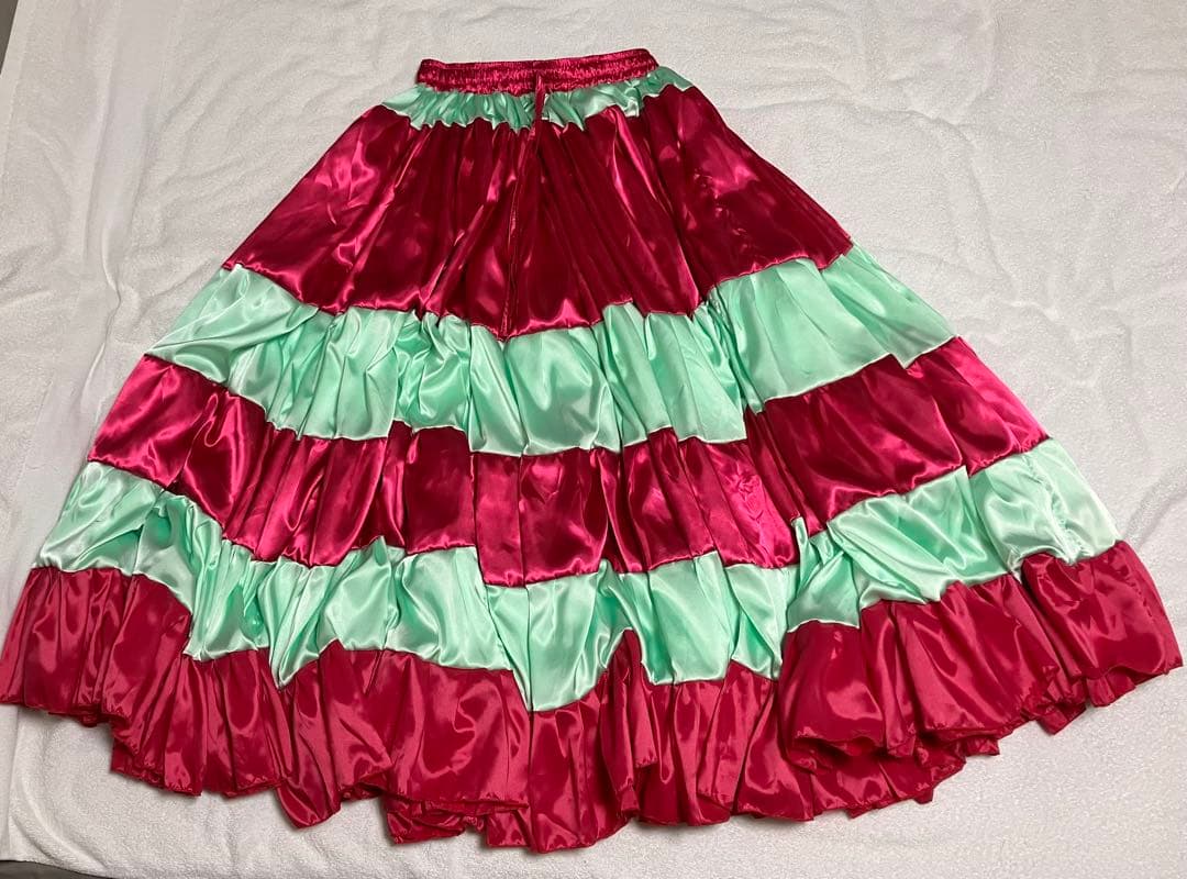 32ヤード　サテンスカート