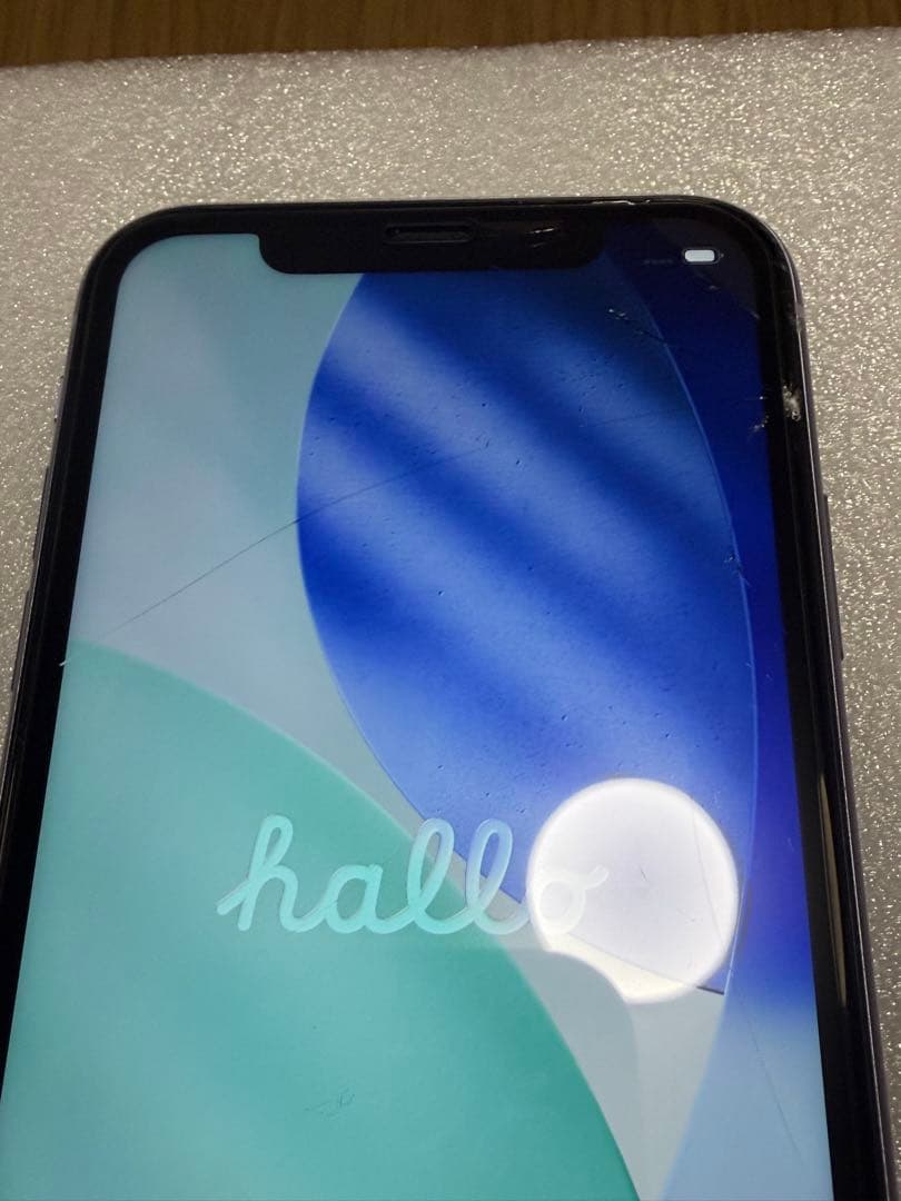 割れあり【Apple】iPhone11 パープル　64㎇