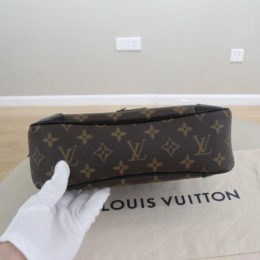 LOUIS VUITTONオデオンNMPM M45353ショルダーバッグ