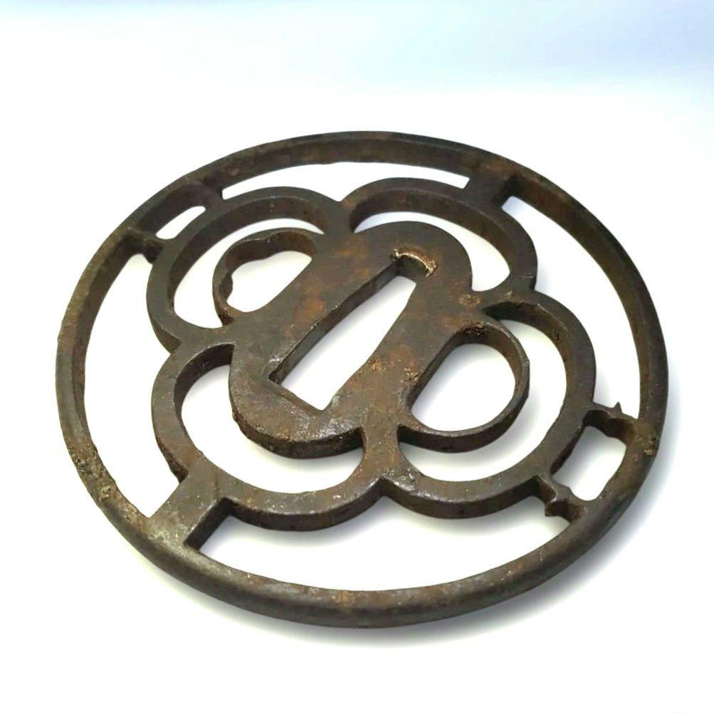 c6 四方八方透鐔　雁透　赤坂？　鉄地