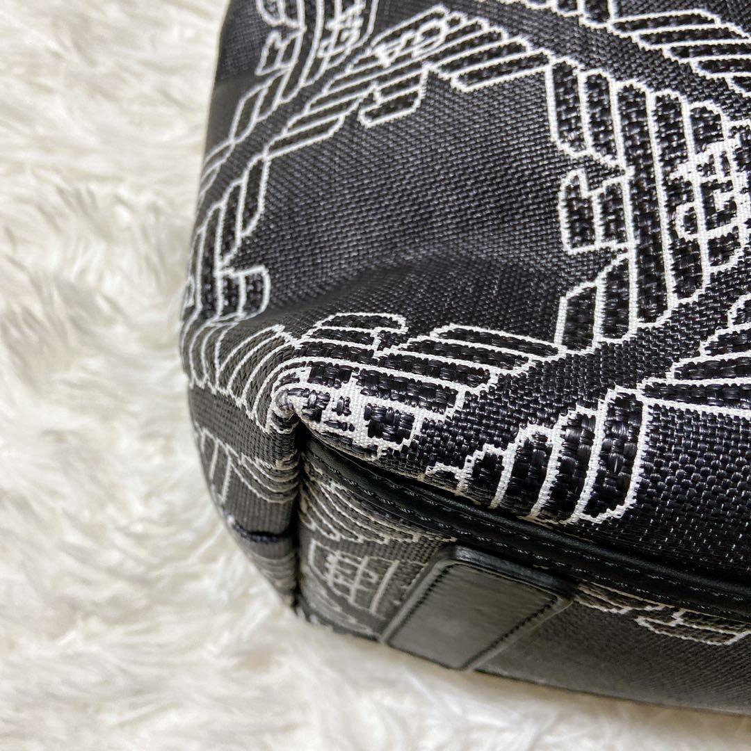 うさぎ ⭐️エンポリオアルマーニ　トートバッグ　A4サイズ 総柄　ロゴ