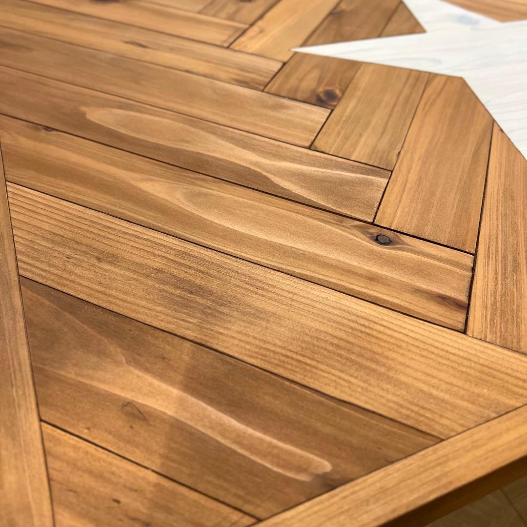 【キズ有.半額】木製ヘリンボーンローテーブル