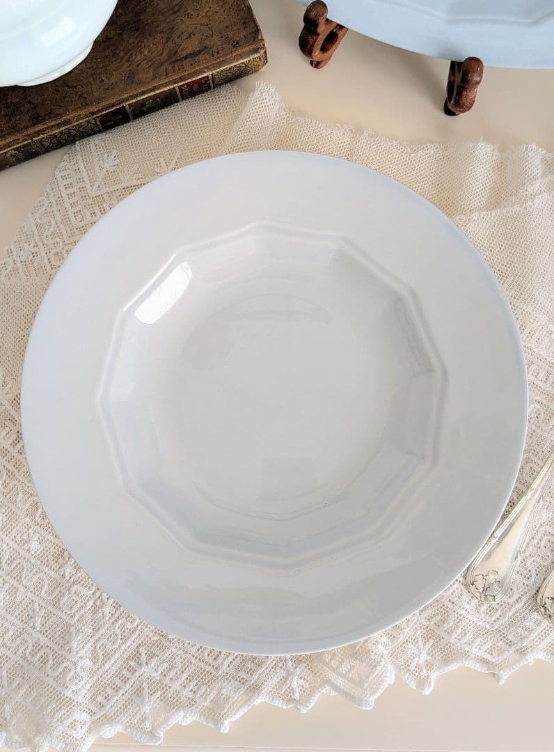 フランス モントロー シンプルな丸皿 ペールブルー