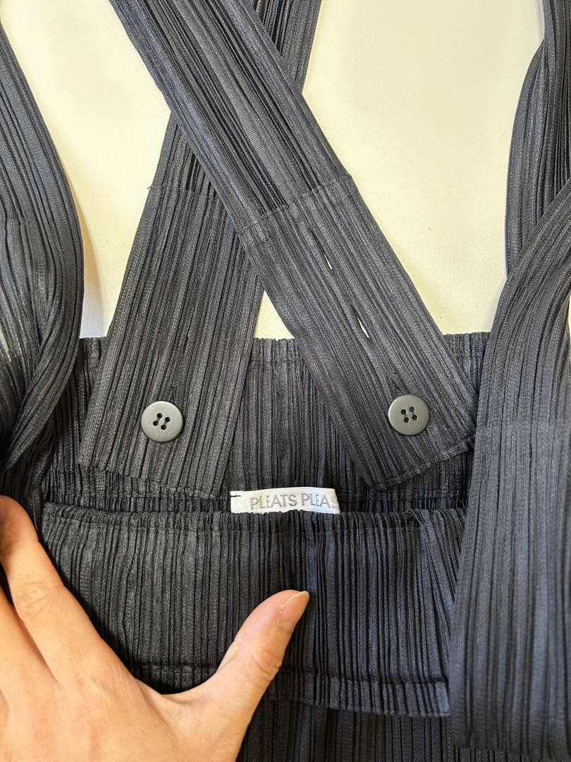 PLEATS PLEASE プリーツプリーズ　スカート黒 サイズ3 サスペンダー