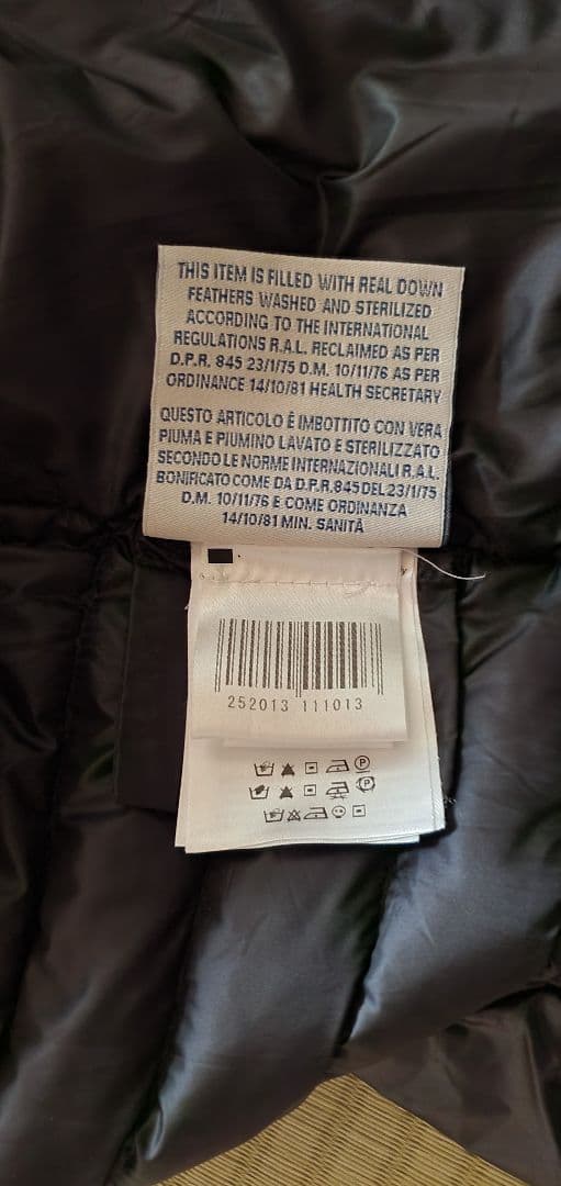 【断捨離中さん専用】【美品】モンクレールLUCILAダウンベスト