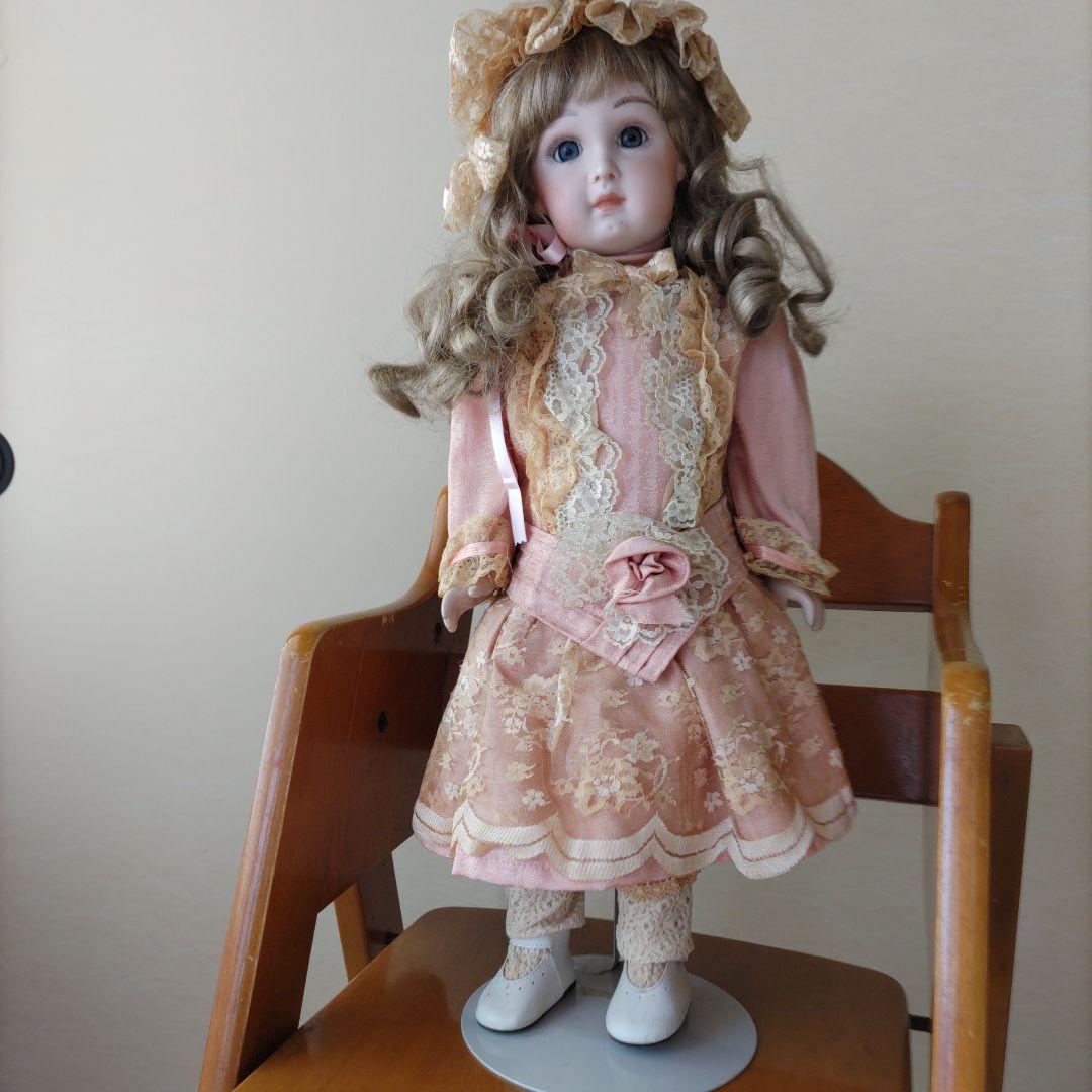 お取り置き　めりこさま分　スタンドつき　アンテ−クビスクドール胴体のみです。