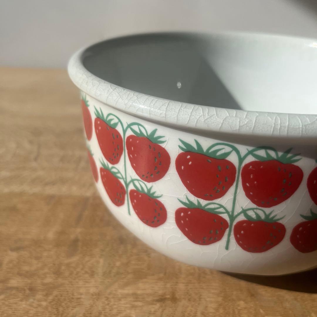 Arabia ボウル　いちご