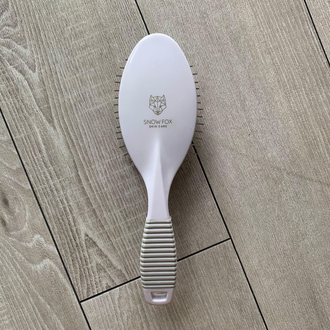 【美品】 FOXプレミアムスカルプカッサ ヘアブラシ チタン 24K金