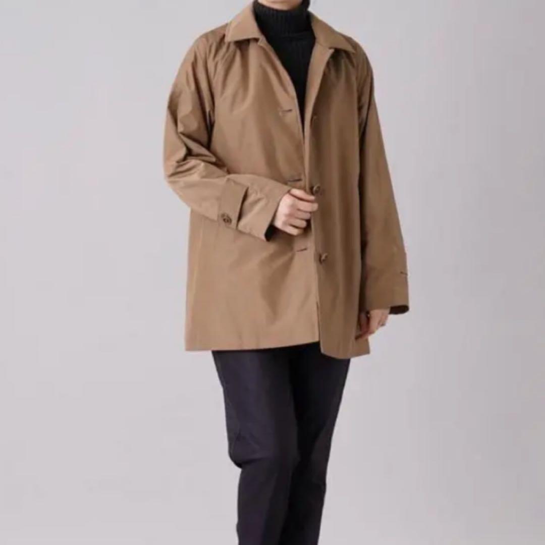 【新品未使用】レリアン　裏地花柄　中わた入り　ステンカラー　ハーフコート