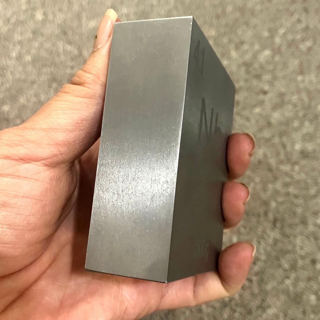 希少　ニオブ　インゴット1kg レアメタル　元素標本　niobium