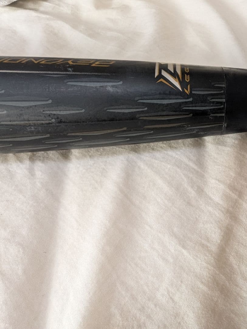 軟式バット　ビヨンドマックスレガシーメタル84cm　トップバランス