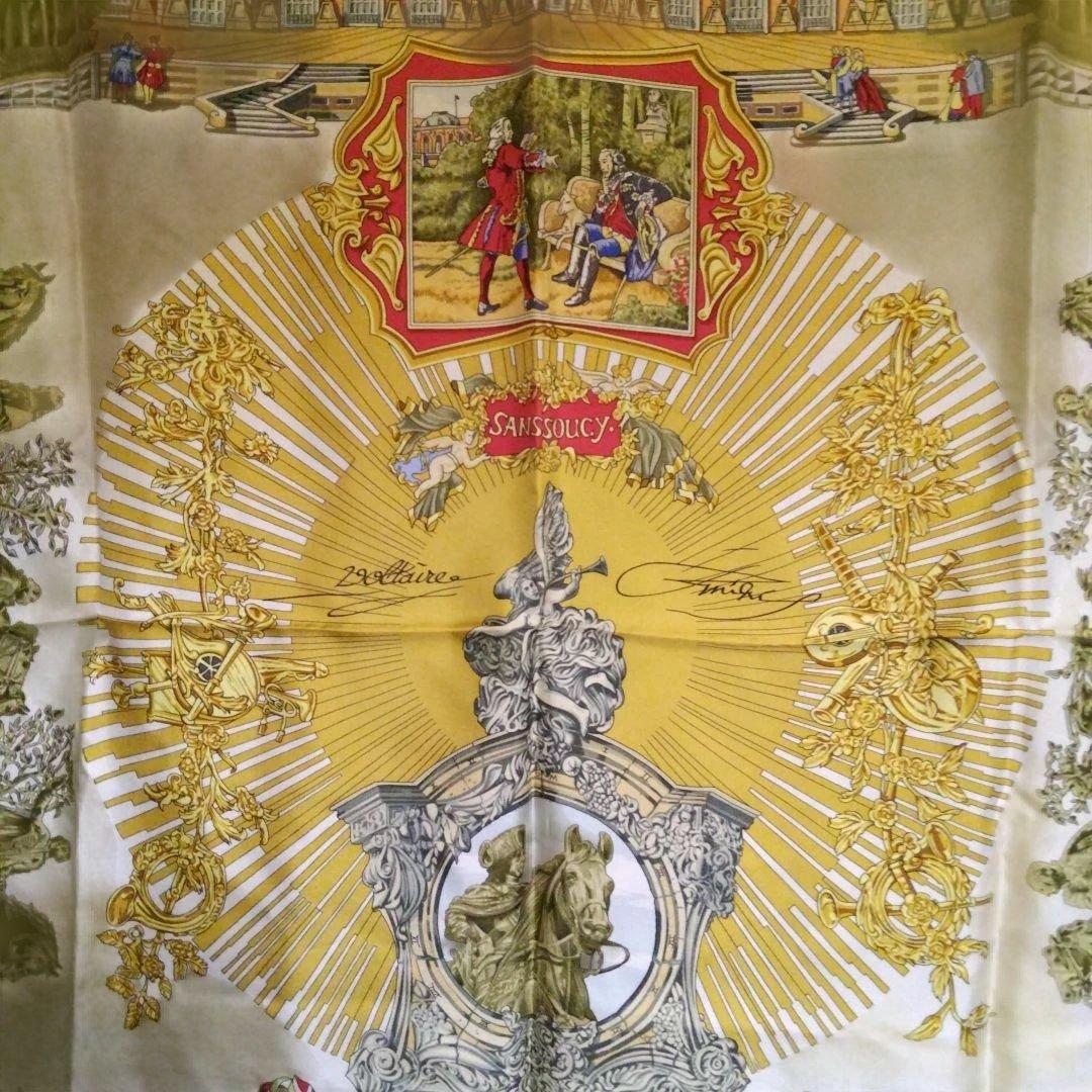 HERMES スカーフ(赤、金色)カレ90