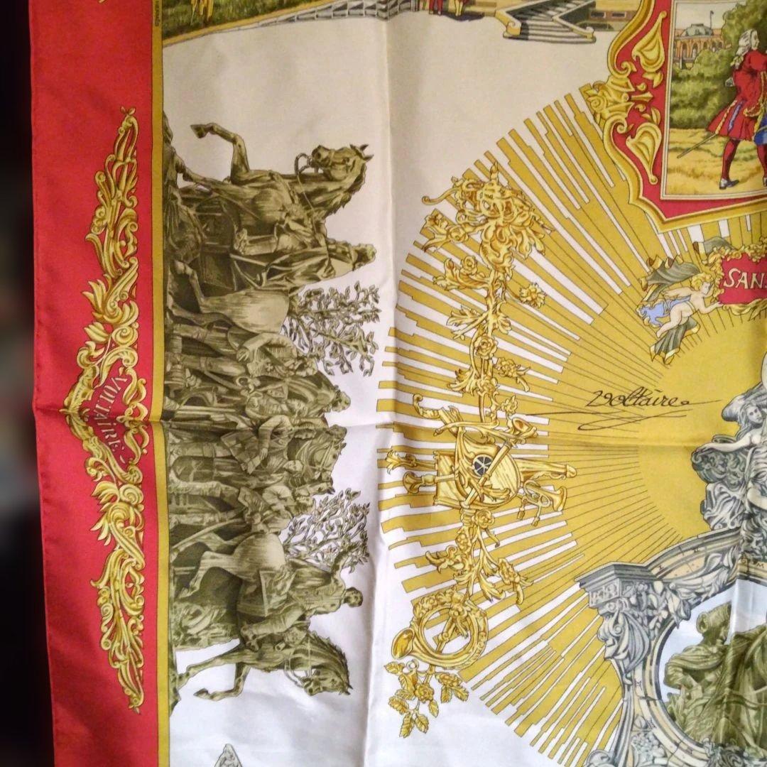 HERMES スカーフ(赤、金色)カレ90