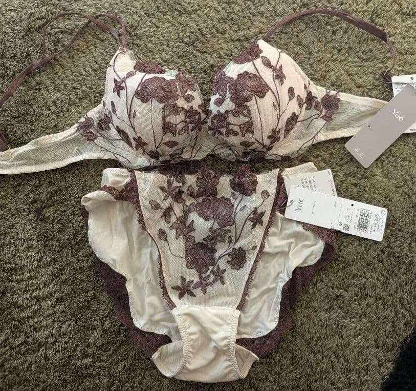 ワコール　Yue下着セットD70