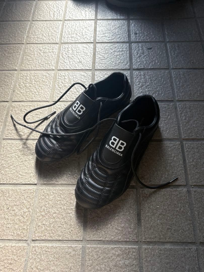 バレンシアガ　スニーカー　balenciaga zen sneaker