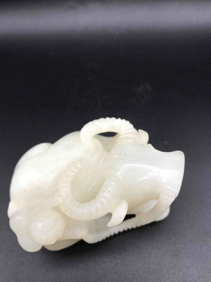 清時代　和田玉　瑞牛　和田白玉彫り　古玉石　時代物　賞物(F-19)