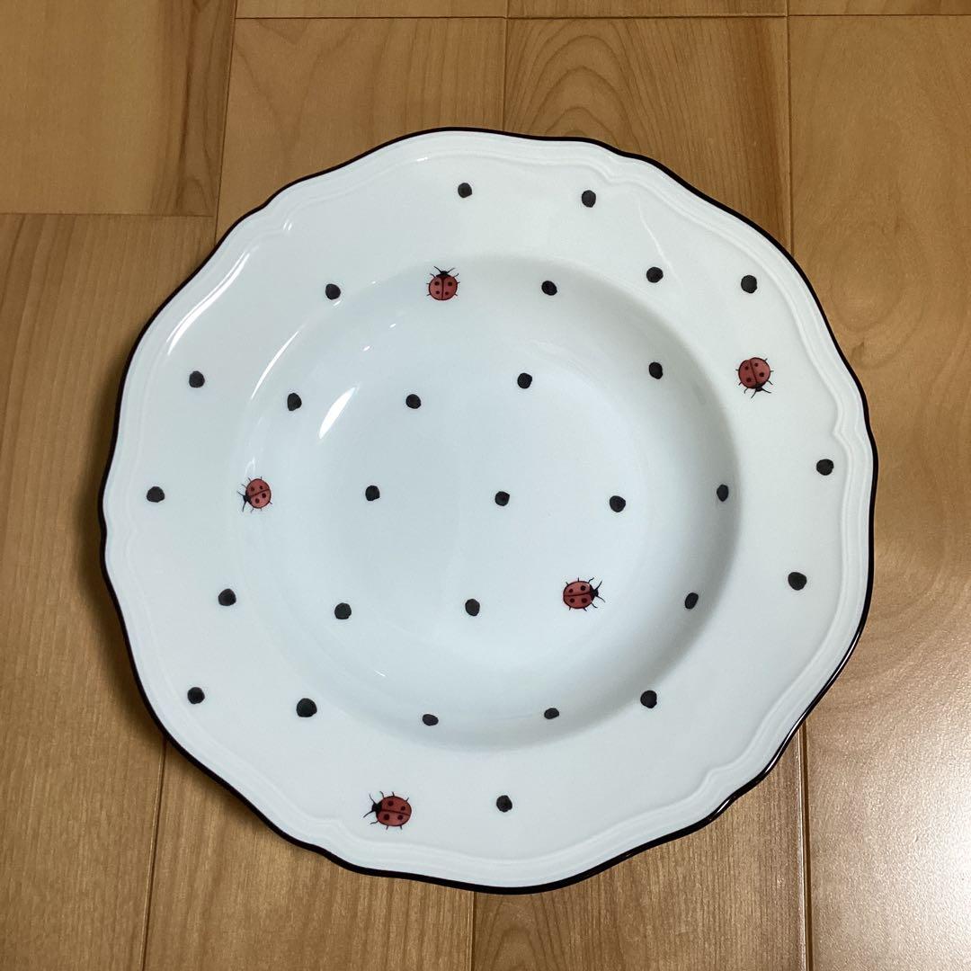 リチャード ジノリ　イタリアンポア　テントウムシ　スタプレート