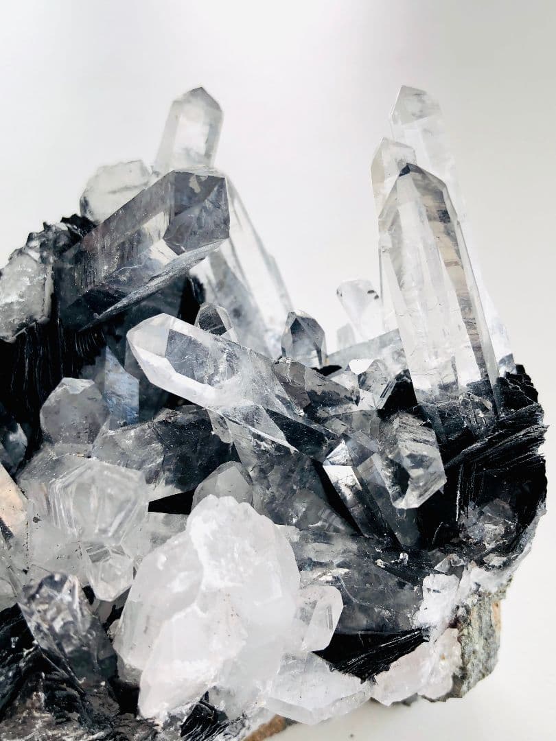 希少！アイアンローズ（ヘマタイト）の水晶共生クラスター