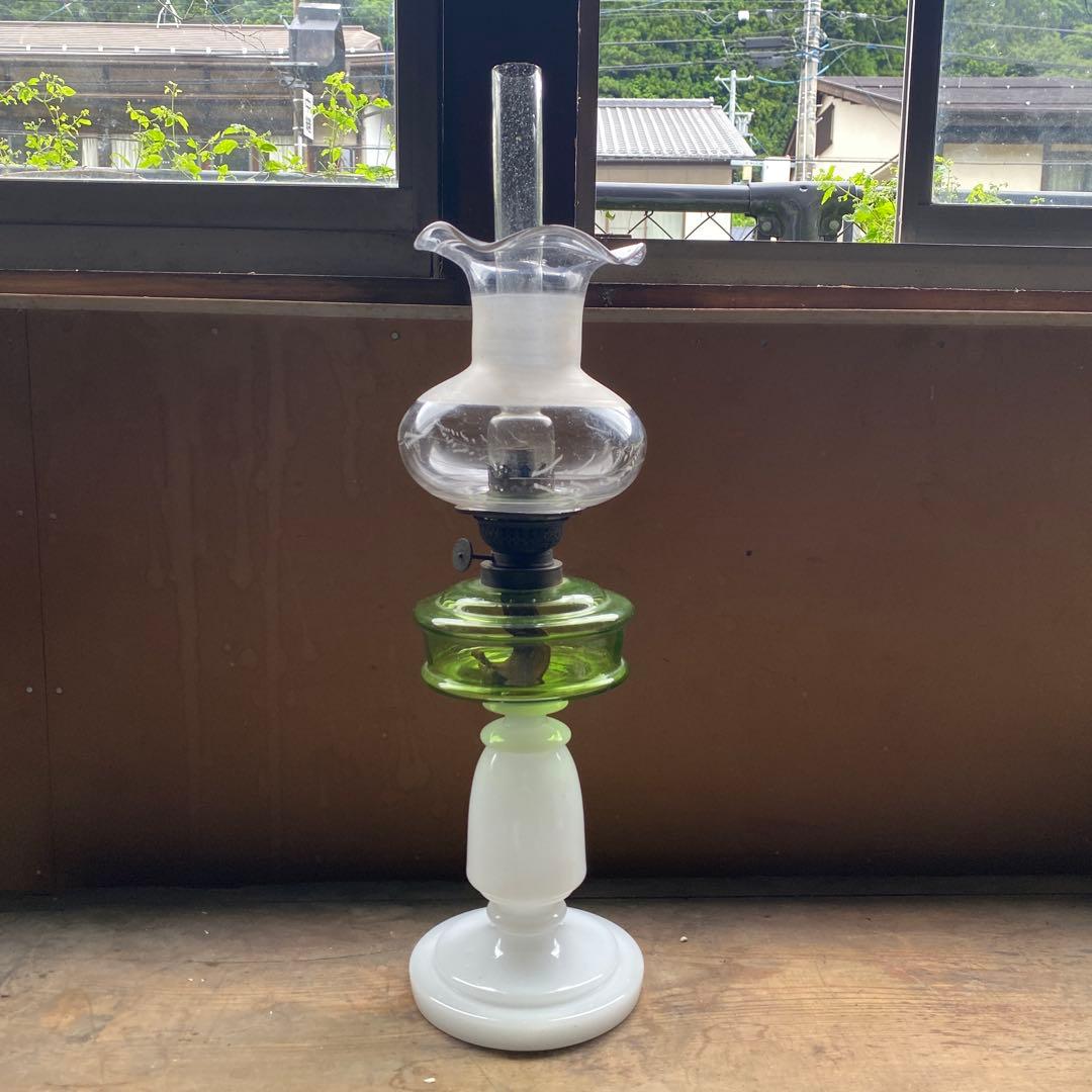 【ジャンク品】ウラングラス使用 レトロ オイルランプ グリーン×乳白色