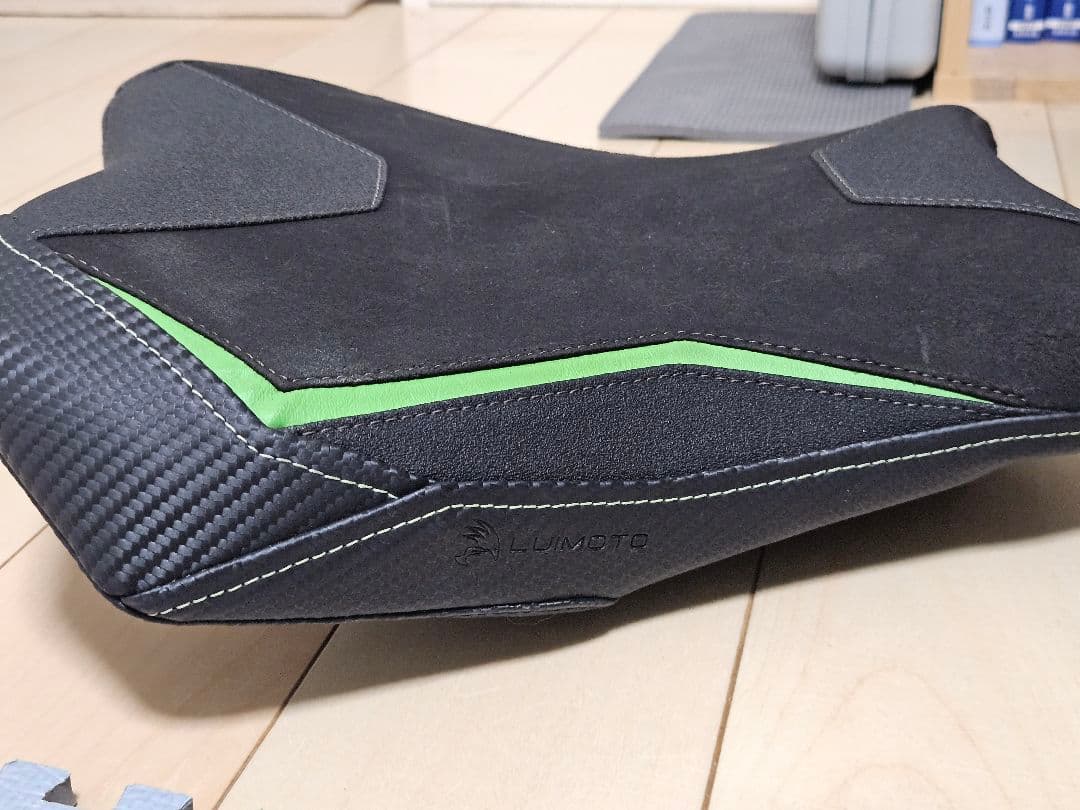 最終値下げ　ZX-25R /4R用　LUIMOTOシートカバー