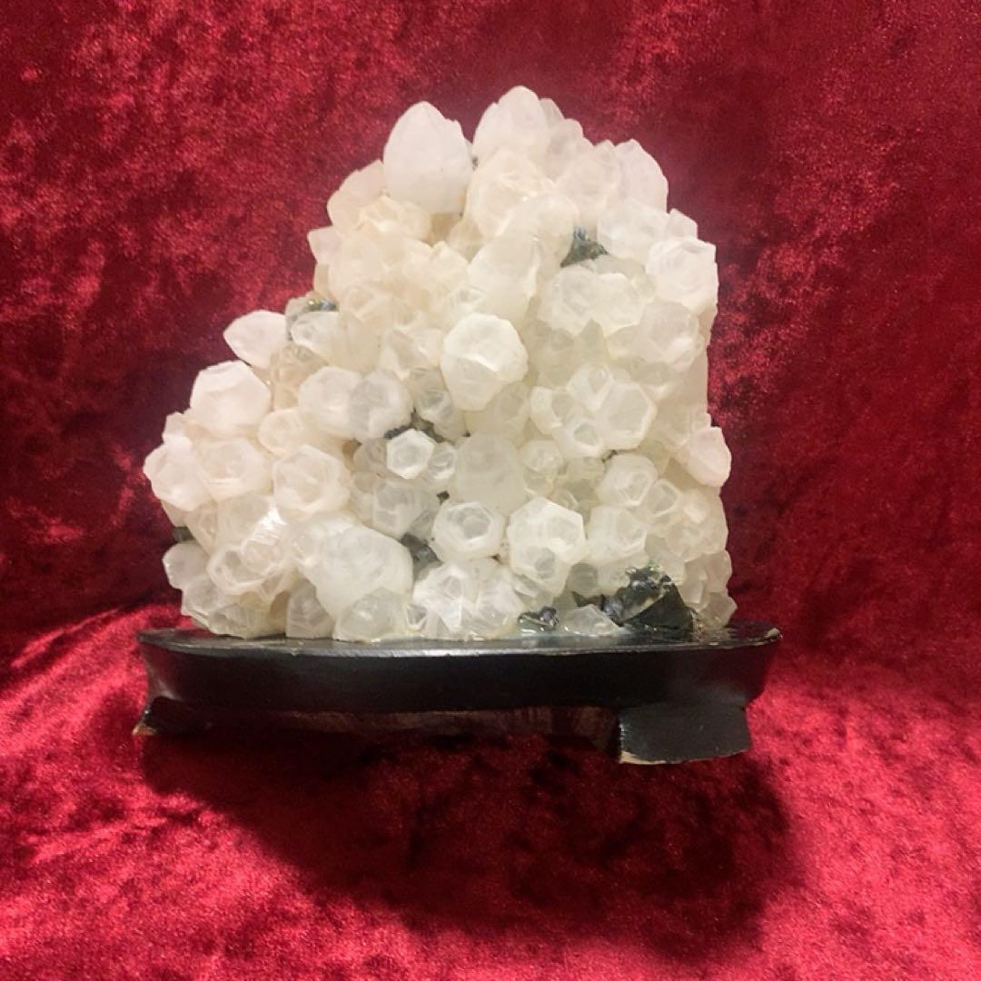 水晶クラスター黄鉄鉱入り　青森産