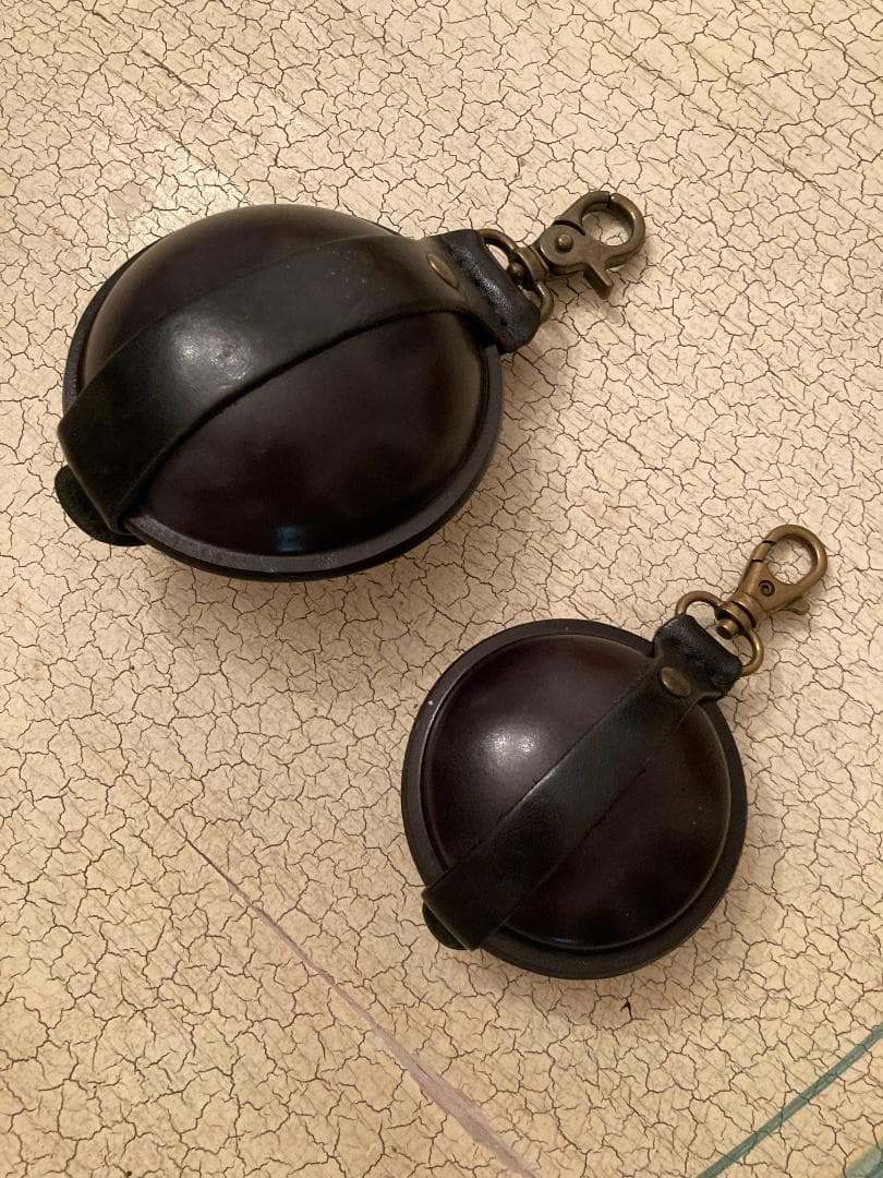 革製ケース大小ペアで・灰皿ケース・クランプマルチケース　ハンガリー製