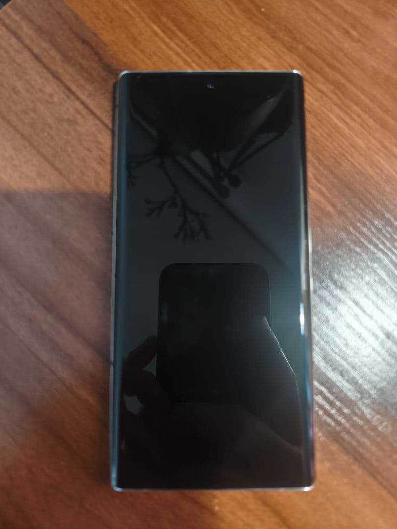 arrows NX9 F-52A ホワイト 128GB