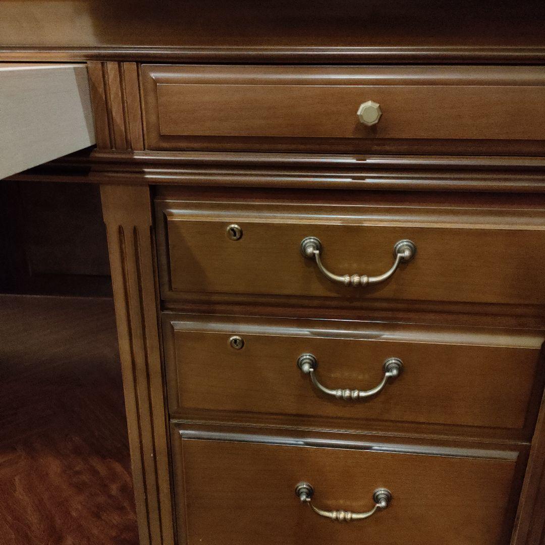 豪華クラシック書斎両袖 木製デスク 幅180㌢キャスター付き鍵付き